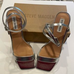 Steve Madden Luxe Silver Square Toe  Strappy Heel - size 11